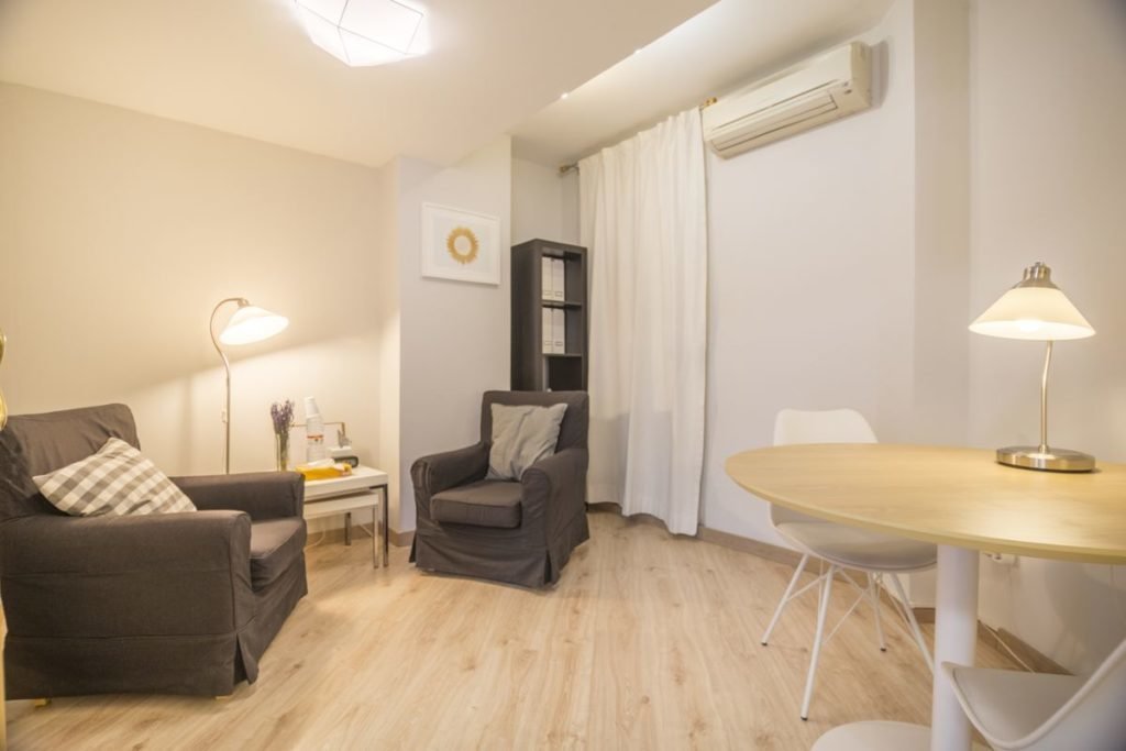 espais & co - despatx 4 - lloguer despatxos per hores per psicòlegs a Barcelona